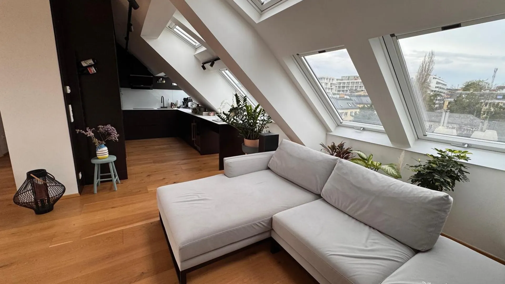 Grosszuegiges Dachterrassen-Appartment Mit Klimaanlage Und Wunderbarem Ausblick Ueber Ganz Wien النمسا